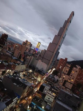 Loft moderno, vista al centro y Monserrate